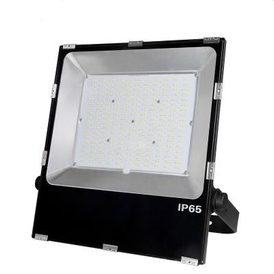 China MiBoxer AC100~240V LED Spotlight Brightness Dimmable 200W FUTT08 RGB LED TDC LED Floodlights for Sports Stadiums for sale