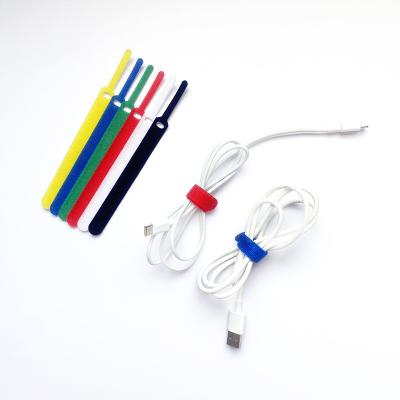 China Viable Factory Adhesive Tape Hook Loop Strap Reusable 50mm Hook and Loop Cable Straps Cable Ties zu verkaufen