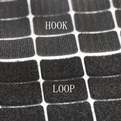 China Durable Adhesive Removable Nylon Fabric Fastener Tape High Quality Square Cut Die Hook And Loop Squares Te koop