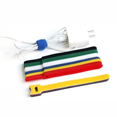 中国 Reusable nylon hook&loop hook&loop straps Wellcro cable tie hook and loop strap loop and loop tape viable straps 販売のため