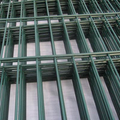 China Easily Assembled PVC Coated Double Hot Dipped Galvanized Wire Mesh Panels For Military Airports for sale