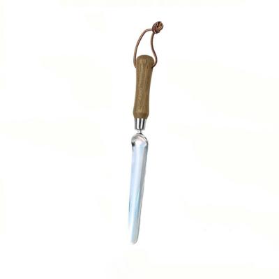 China Anti-Slip Garden Widger, Weed Transplanter, Stainless Steel Handle Mirror Polished Surface, Ash Wood Handle for sale