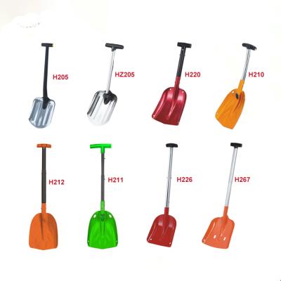 China Snow shovel winter snow tools snow push shovel/roof rake/plastic ice scraper for sale