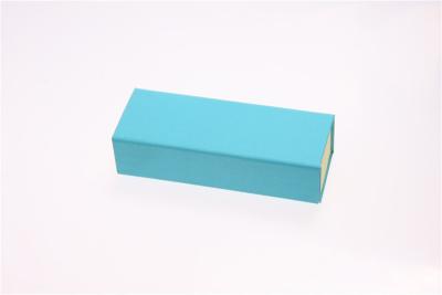 China Spray Spaint Tiny Folding Glasses Case Durable Portable SGS CE Certification for sale