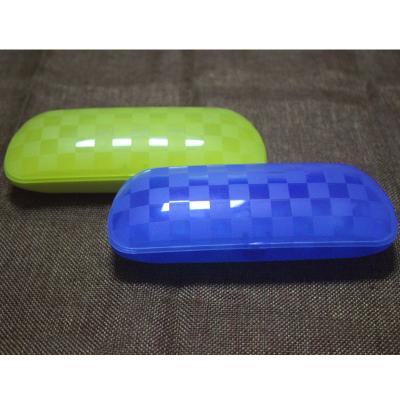 China Storage Fashion Nice Plastic Glasses Case Convenient Carry Solid Pattern Type for sale