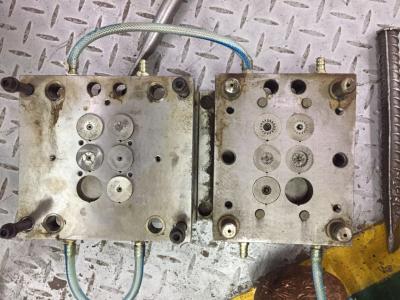 China Custom designed plastic injection mould for high-precision gear arrangement of model airplane for sale