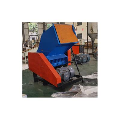 China Hot Selling High Efficiency Safety Industrial Long Life Forest Crusher Machinery Electric Hard Used Wood Chipper Machine Crusher For Sale for sale