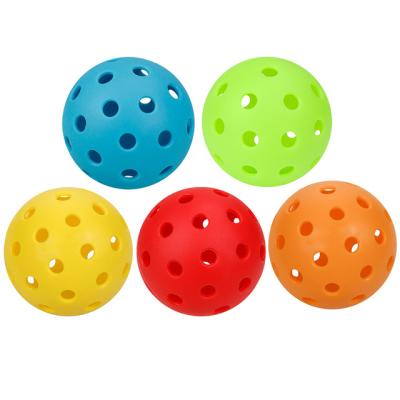 China Luxury Popular High Quality ONE PIECE DESIGN PP Material 40 Holes Pickleball Balls for sale