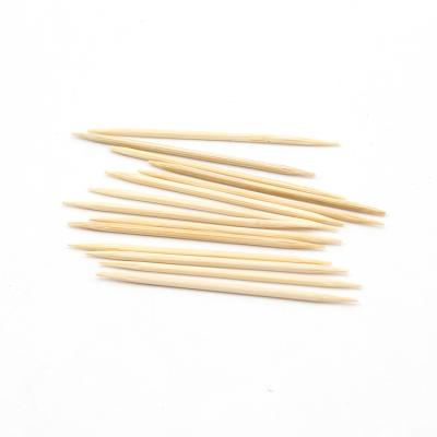 China Custom Natural Bamboo Toothpicks Disposable High Quality Disposable Toothpicks Disposable Bamboo Toothpicks Diameter 2.0mm for sale