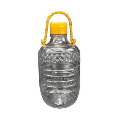 China Plastic Oil Bottle 1.8L Petals Oil Bottle For Cooking Oil for sale