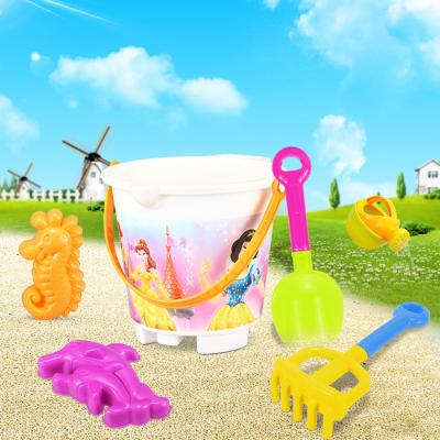 China 2018 new fashion pp hot sale sand and water bucket play set beach digger toy for sale