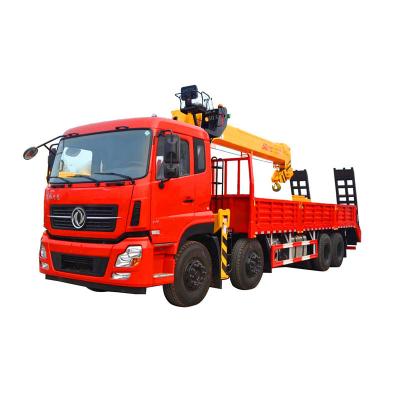 Chine 20 tonnes de grue de camion avec moteur CHANGCHAI et chargeur hydraulique à vendre