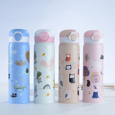 China Hot Selling Sustainable 500ml Kids Bottle 18/8 Double Wall Stainless Steel Kids Bottled Water Bottle With Flip-up Locking Spout Cover for sale