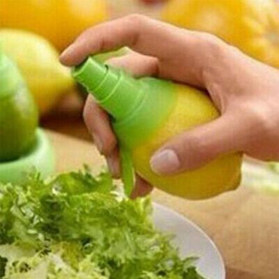 China Cheap Viable Plastic Household Mini Lemon Squeezer Orange Press Manual Fruit Juicer Mini Juicer for sale