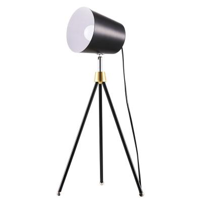 China Classic Modern American Metal Eye-Protection Table Lamp Learning Office Staple Children's Desk Clip Bedroom Bedside Table Lamp for sale