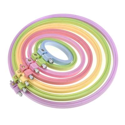 China Hand Knitting Round Cross Stitch Embroidery Hoop SHELIKE Ring Circle Crafts Tool, 7-25cm Colorful Plastic Embroidery Frame 7pcs Set for sale