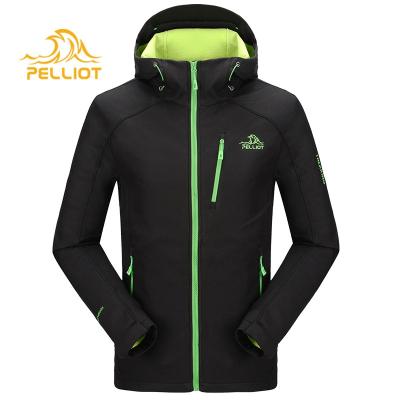 China Breathable Customize Plain Logo Waterproof Mens Branded Softshell Jacket for sale