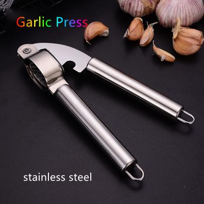 China Viable Garlic Presser Chopper Professional Food Grade Stainless Steel Ginger Crusher Peeler Squeezer Portable Garlic Press Meat Grinder for sale