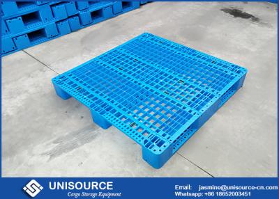 China HDPE / PP Rack Stackable Plastic Pallet 4 Way / 2 Way Entry With Mesh Three Skids for sale