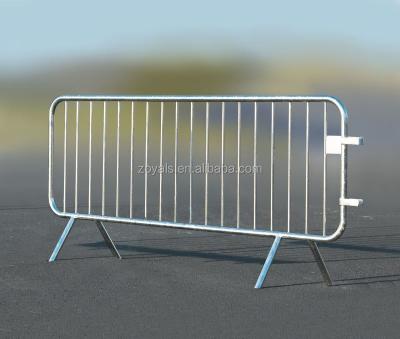 China Easily Assembled 2.4m Width 1.5m Height Temporary Crowd Control Barrier for sale