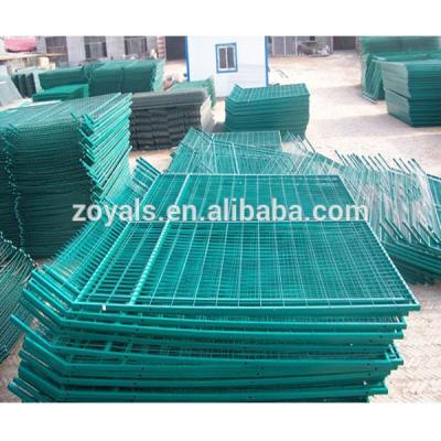 China Easily Assembled PVC Wire Welded Cattle Thickness 3mm 4mm Galvanized Welded Wire Mesh Panels for sale