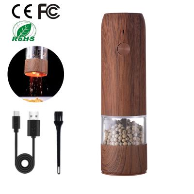 China USB Rechargeable Salt and Pepper Grinder Set Wood Electric Pepper Mill for sale