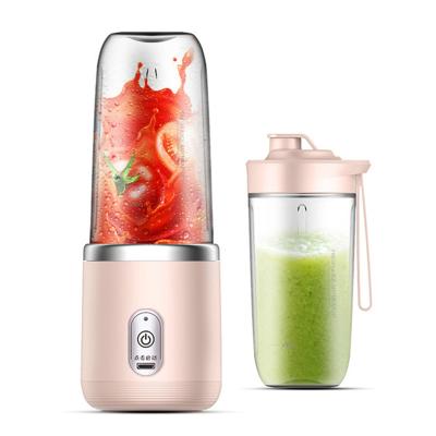 China Mini Car USB Charger Electric Juicer Blender Portable Fruit Smoothie Blender for Kitchen or Office or Travel for sale