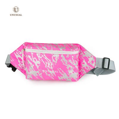 China Stylish Outdoor Water Proof Pussy Pack Pouch Waist Bag Reflect With Custom Logo for sale