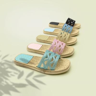 China Fashion Trend Wholesale Price Fashion Sequin Slippers Summer Beach Ladies Slippers PVC Women's Sandals for sale