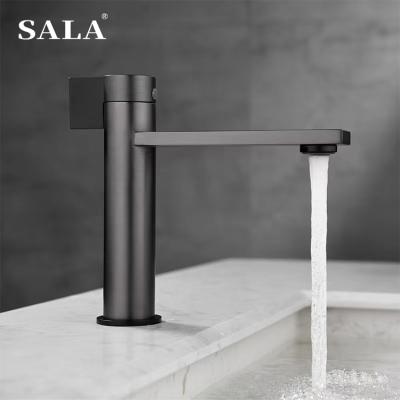 China High Quality Luxury Sanitary Sink Faucet Basin Faucets Bathroom Body Black Metered Brass Faucet for sale