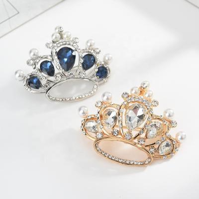 China Wedding Accessorize Silver Diamond Wedding Brooch Gold Metal Pin Crown Free Customized Bridal Booches for sale