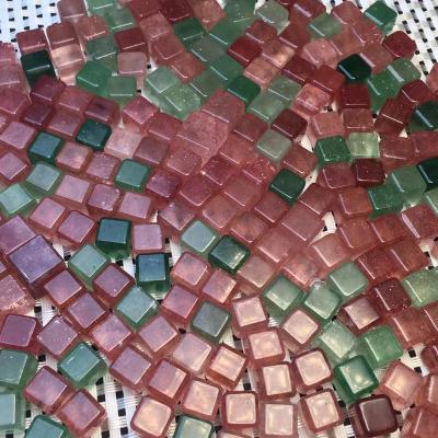 China China Sandstone Gold Sandstone Tumbled Stone Strawberry Sugar Crystal Suppliers in China for sale