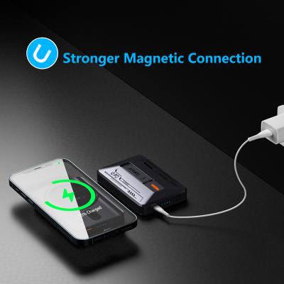 China OEM Magnetic Power Bank mini compact magnet powerbank wireless charger for sale