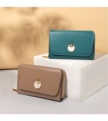 China Latest Products Large Capacity Shorts Waterproof Innovative Fashion Clutch Main Purse Wallet for sale