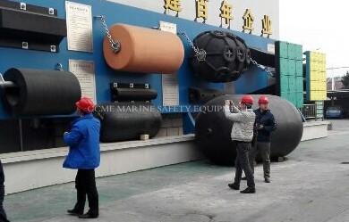 China Yokohama Type Marine Ship Pneumatic Rubber Fenders for sale