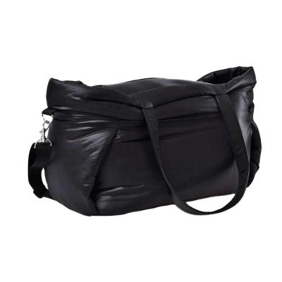 China Convenient Breathable Fashion Travel Outdoor Soft Down Cloth Dog Cat Carrier Bag for sale