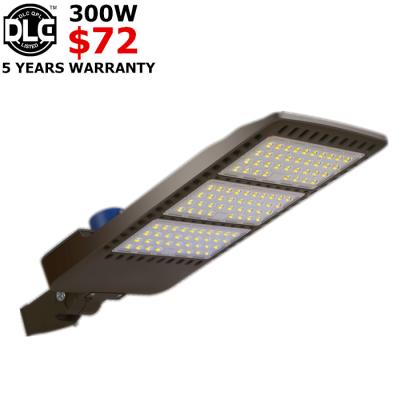 China ROAD ETL DLC LED Street Shoe Box Light IP66 100W 150W 200W 250W 300W LED Outdoor Parking Light for sale