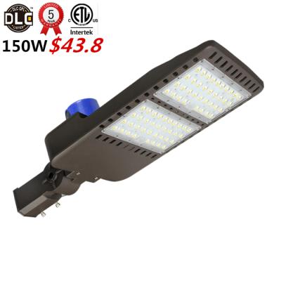 China Parking Lot 5 Years Warranty High Lumen IP66 150w Led Parking Lot Light Fixtures Led Street Light Area Light for sale