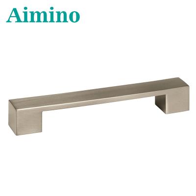 China AIMINO Traditional Center-to-Center 128 mm Oil-rubbed Bronze Cabinet Pull Arc Link Cabinet Handle for sale