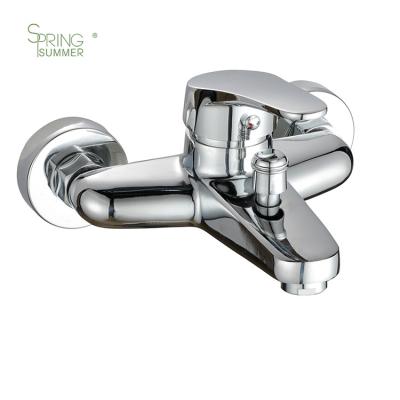 China Can Turn Floor Mount High Quality Golden Shower Family Freestanding Tub Faucet for sale