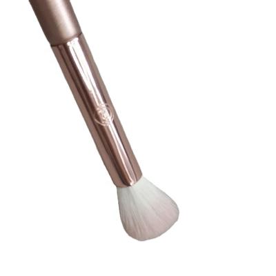 China Durable Portable Vegan Professional Logo Shadow Brush Concealer Pencil Nose Nose Single Shade Brush for sale