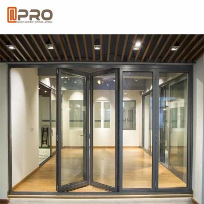 China Las puertas de plegamiento de aluminio del aislamiento de calor modificaron el BI del capítulo para requisitos particulares de puerta del color 2.0M M que doblaba el doo de aluminio del plegamiento de las puertas exteriores en venta