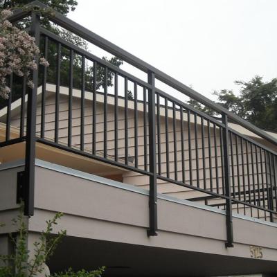 China Modern Modern Custom Design Professional Outdoor Decorative Deck Aluminum Railing for sale