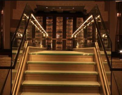 China Modern Professional Custom Fashion Outdoor Modular Aluminum Led Lighted Glass Balustrade for sale