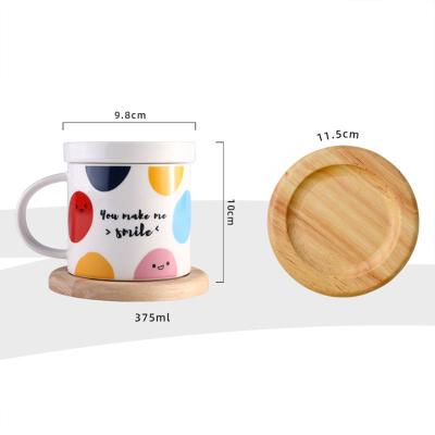 China Sublimation 2021 Wholesale Viable Tazas Tray Custom Nordic Cute Gift Wooden White Porcelain Mugs Ceramic Coffee Mugs Set en venta