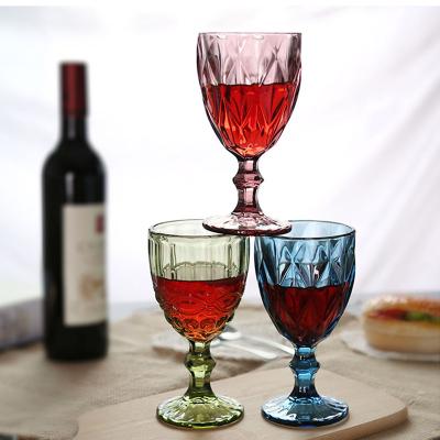 China Wholesale Custom Modern Party Diamond Drinking Blue Wedding Champagne Goblet Wine Colored Glass Cups Te koop