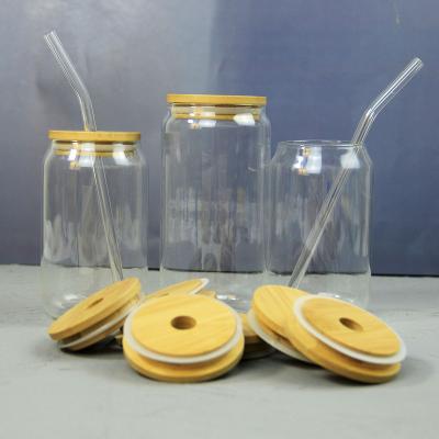 China Modern Hot Sale 400ML Clear And Frosted Glass Beer Can Jar Tumbler With Lid And Bamboo Straw à venda