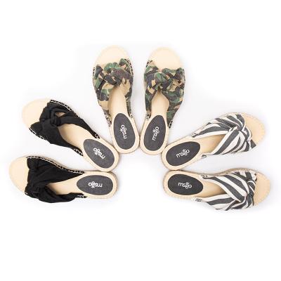 China Around Women Fashion Camouflage Wedge Black And White Soft Insole Sneakers Canvas Stripe Flat Shoes for sale