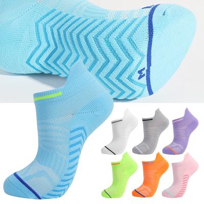 China New Regular Short Tube Towel Basing Outdoor Sports Socks Cotton Breathable Running Socks for sale