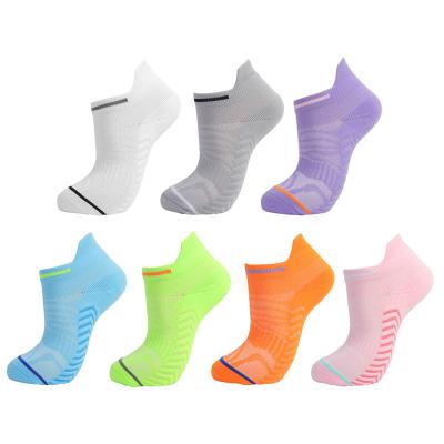 China Regular shallow mouth socks fitness men's and women's sports socks running non-slip short boat socks for sale